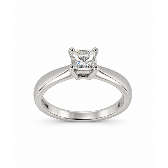 Pre Owned Platinum Princess Cut Diamond Solitaire Ring ZC45